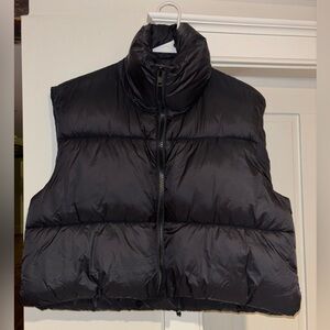 AMAZON ULTRA CROPPED PUFFER VEST